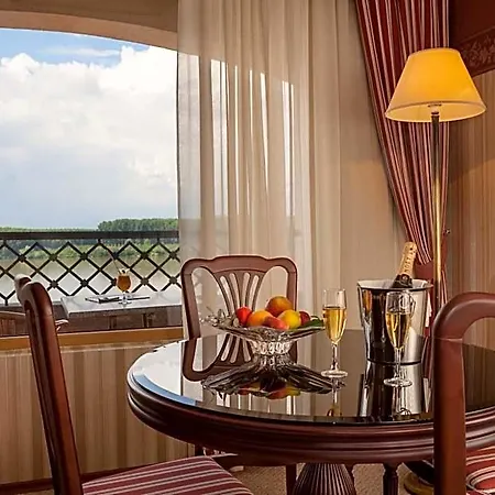 Hotel Drustar 5*
