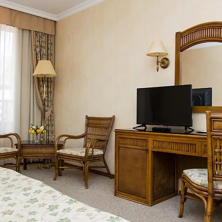 Хотел дръстър 5*